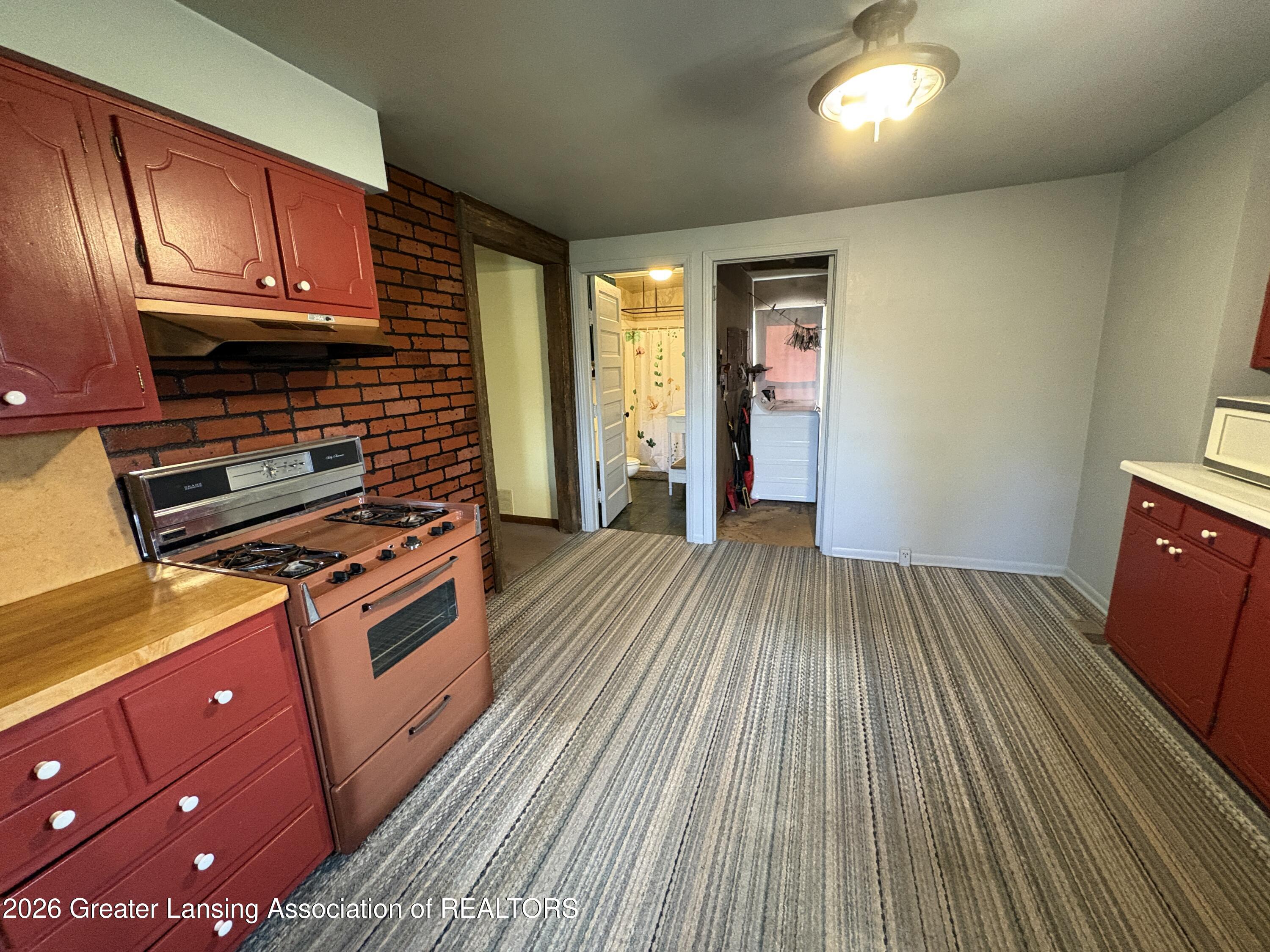 7016 Valley Highway, Unit R2 Vermontville, MI 49096 - Photo 7 of 30 7