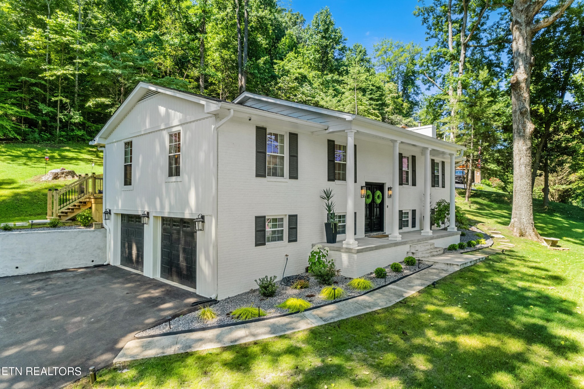 337 Farmer's Hollow Road Clinton, TN 37716 - Photo 2 of 49 Gallery Image 2