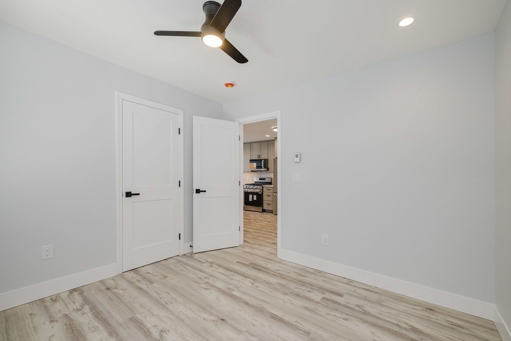 172 Nashua Street Fall River, MA 02721 - Photo 15 of 40