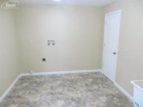 14050 Lakefield Road Hemlock, MI 48626 - Photo 21 of 27 20343750-20.JPG