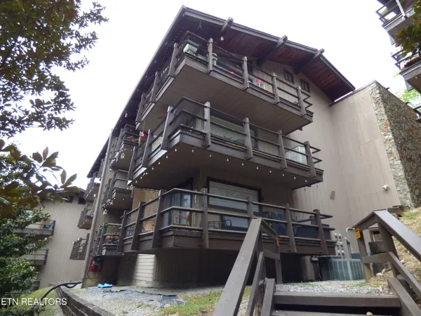 $149,000 | 1081 Cove Road, Unit 821, Sevierville, TN 37876