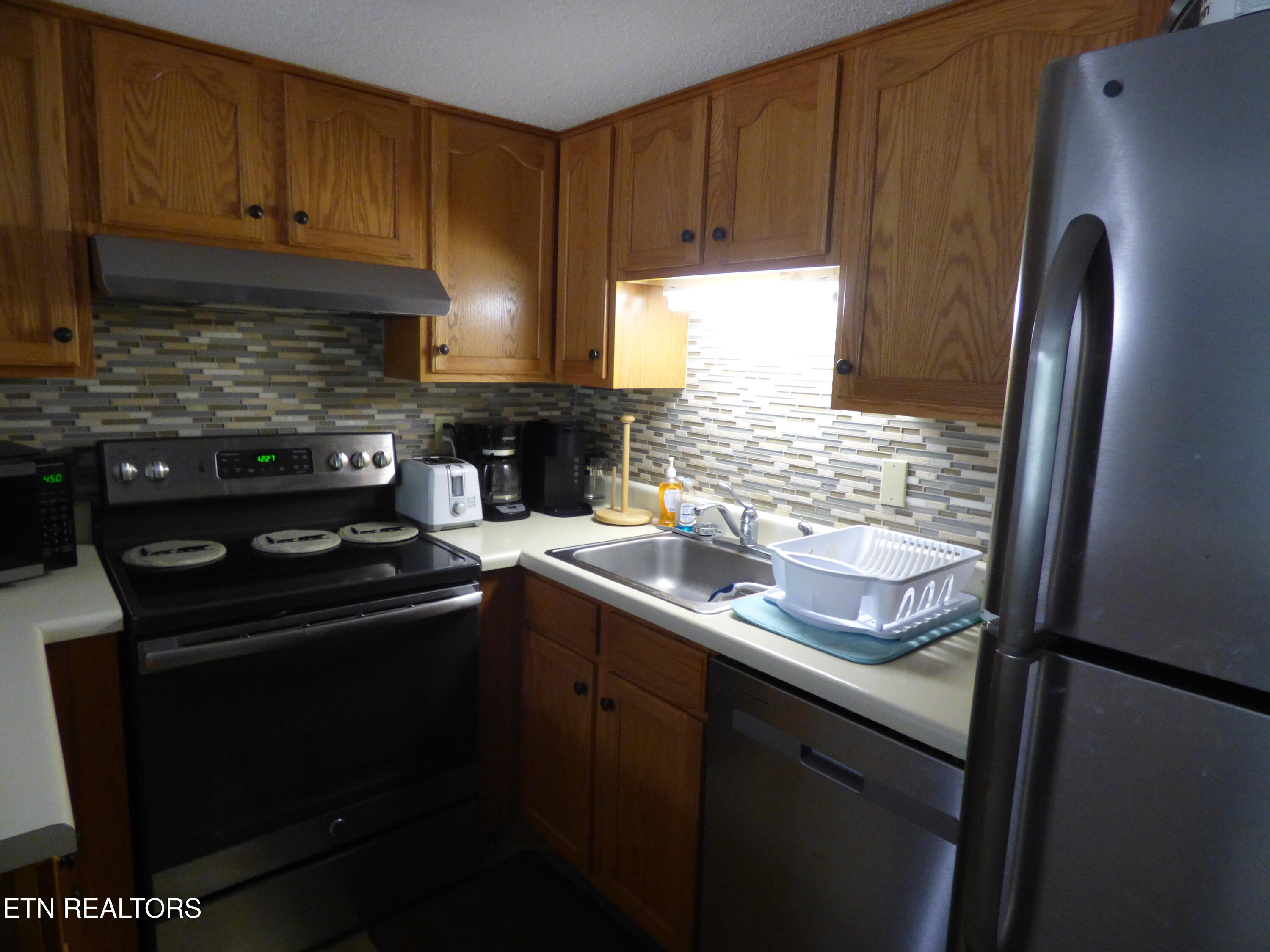 1081 Cove Road, Unit 821 Sevierville, TN 37876 - Photo 8 of 28 P1310347