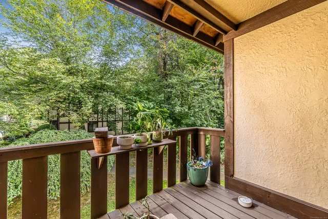 $329,900 | 510 Swanson Crescent, Unit 510, Milford, CT 06461