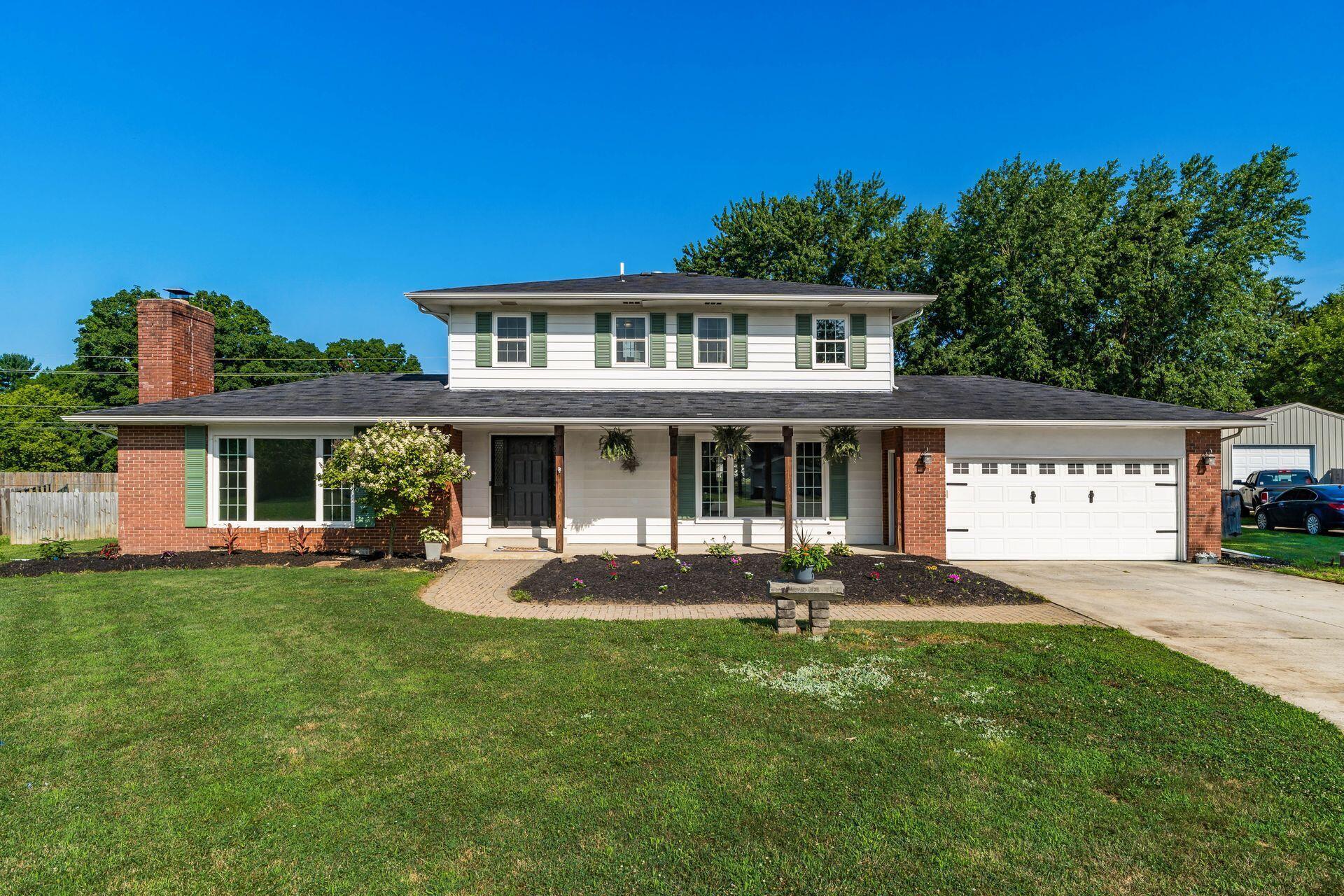 562 Mapleview Lane Circleville, OH 43113 - Photo 1 of 31 001_ 562 Mapleview Ln - 001-2