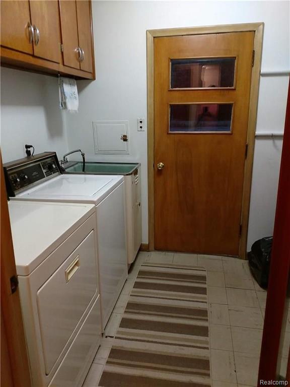 14696 Merriman Road Livonia, MI 48154 - Photo 10 of 11