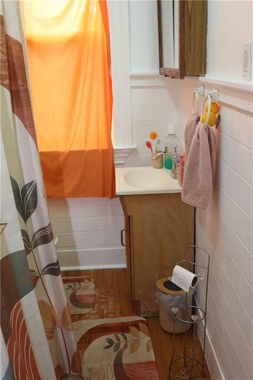 518 Middle Avenue Wilmerding, PA 15148 - Photo 27 of 37 a bathroom with a sink and toilet