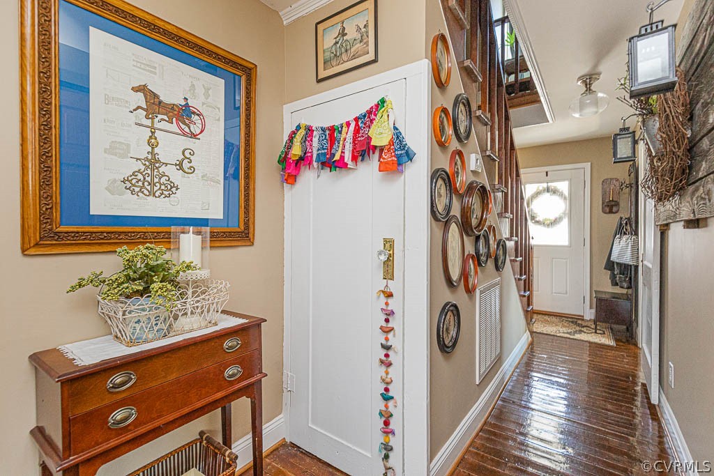 3941 Maidens Road Powhatan, VA 23139 - Photo 21 of 44 Downstairs hallway