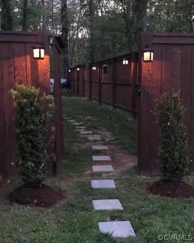 3941 Maidens Road Powhatan, VA 23139 - Photo 44 of 44 Walkway in the summer time!
