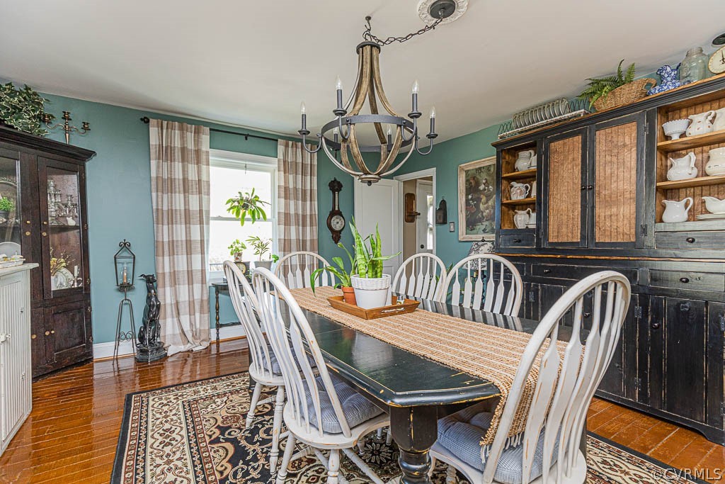 3941 Maidens Road Powhatan, VA 23139 - Photo 10 of 44 Spacious dining room
