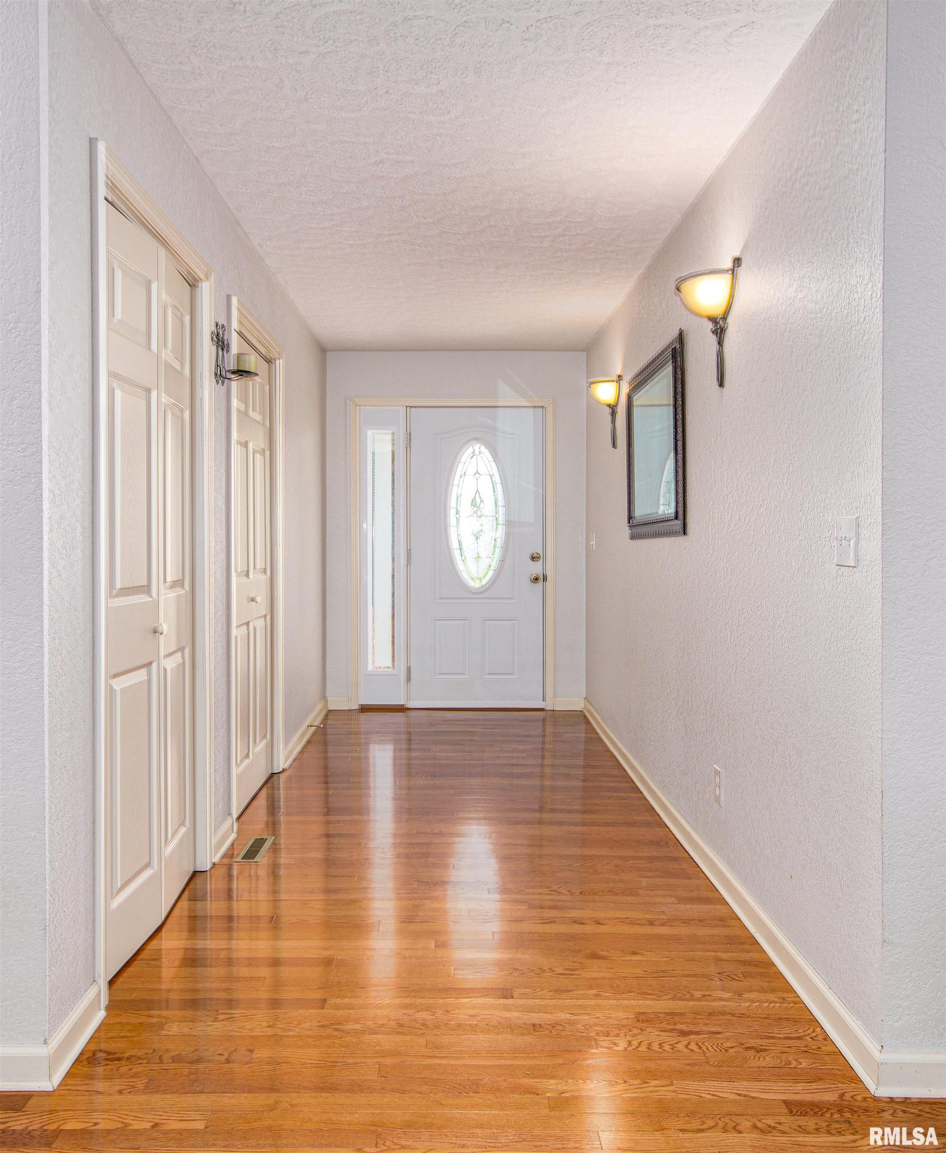 3419 Hotze Road Salem, IL 62881 - Photo 4 of 56 Gallery Image 4