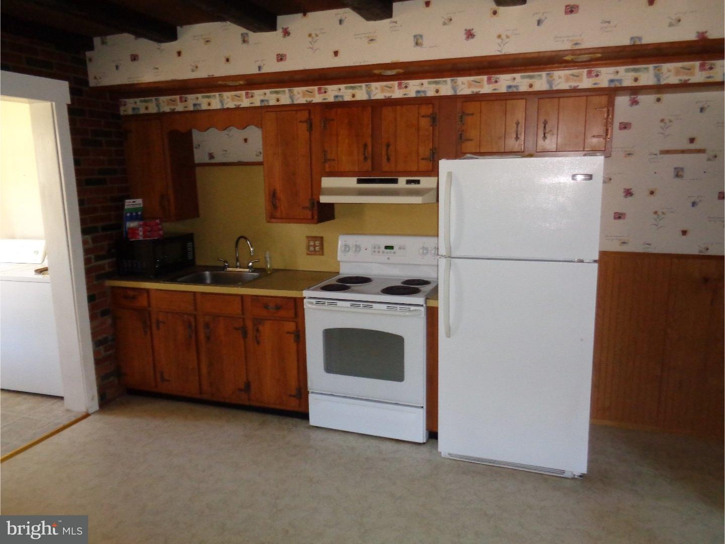 205 Pennwyn Place Reading, PA 19607 - Photo 5 of 23 Gallery Image 5