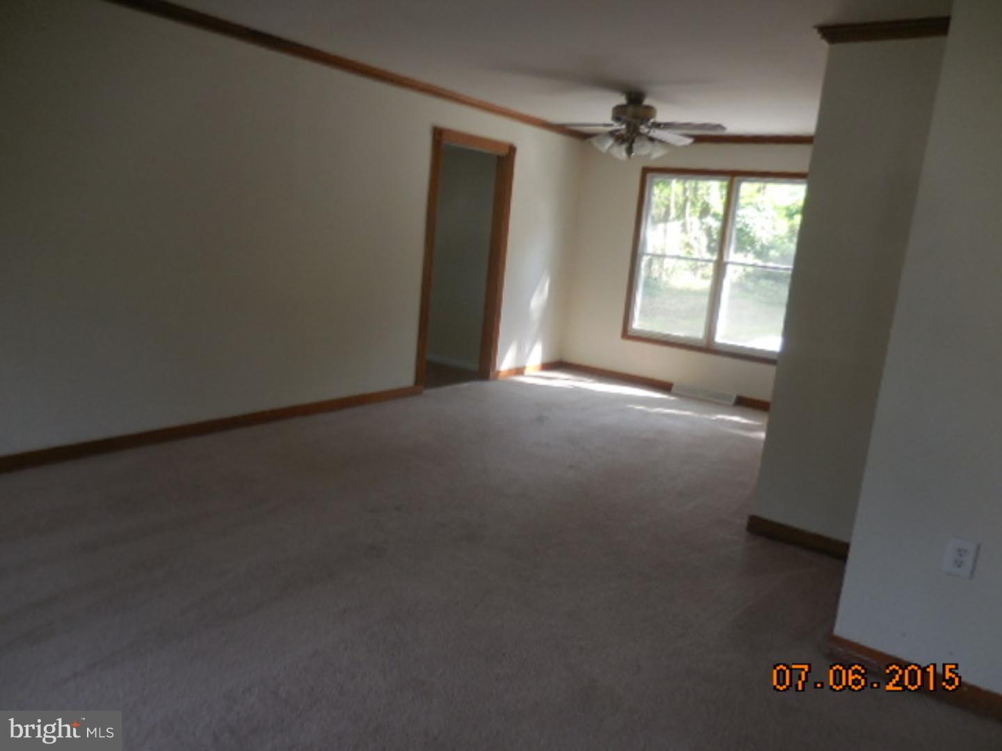 113 Ramble Road Cherry Hill, NJ 08034 - Photo 6 of 14 Living Room
