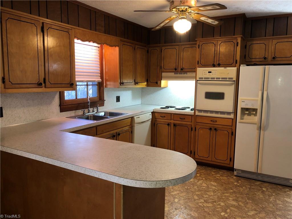 1029 Oak Ridge Road Cana, VA 24317 - Photo 14 of 30