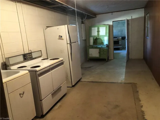 $249,900 | 1029 Oak Ridge Road, Cana, VA 24317