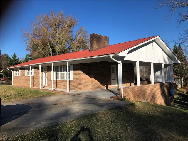 $249,900 | 1029 Oak Ridge Road, Cana, VA 24317