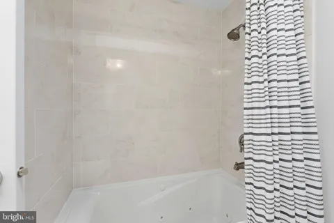 $949,000 | 5917 Beech Tree Drive, Alexandria, VA 22310