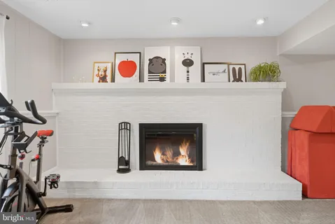 $949,000 | 5917 Beech Tree Drive, Alexandria, VA 22310
