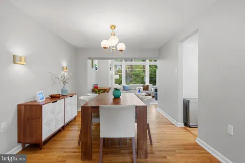 $949,000 | 5917 Beech Tree Drive, Alexandria, VA 22310