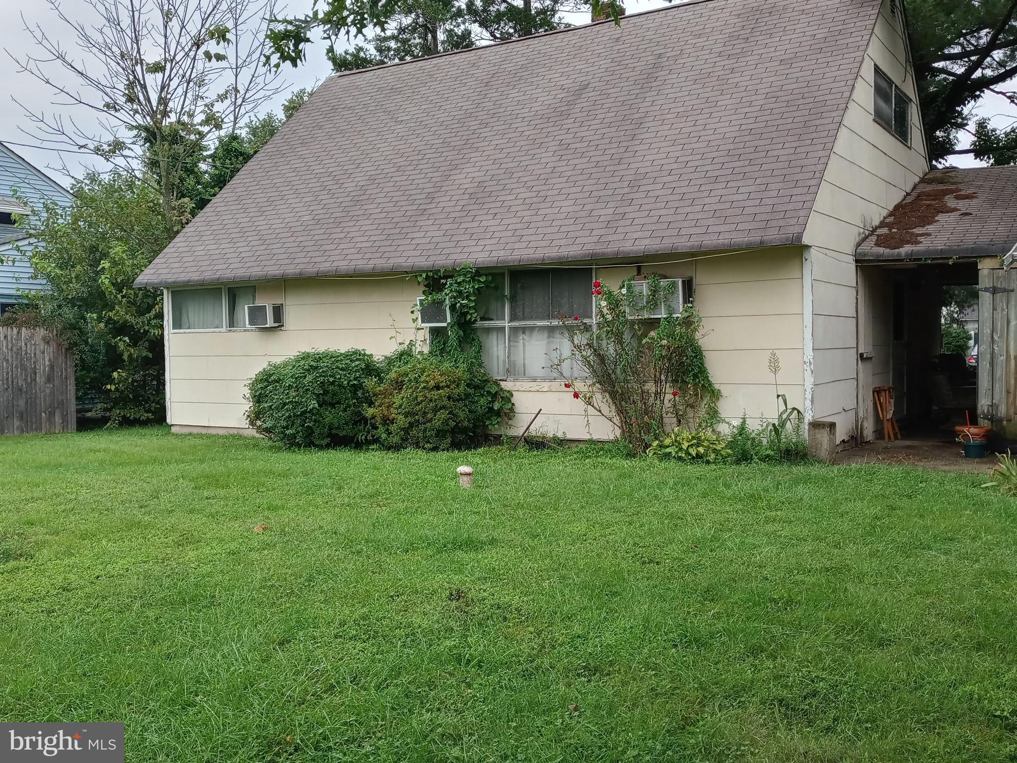 7 Geranium Road Levittown, PA 19057 - Photo 3 of 4 Gallery Image 3