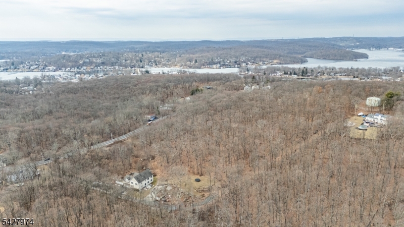 176 Espanong Road Lake Hopatcong, NJ 07849 - Photo 22 of 27 a view of an ocean