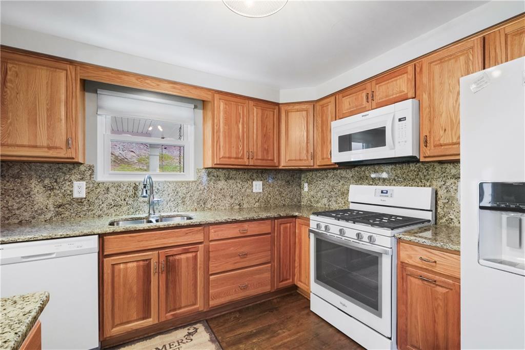 1086 Fiddleback Drive McKees Rocks, PA 15136 - Photo 16 of 44