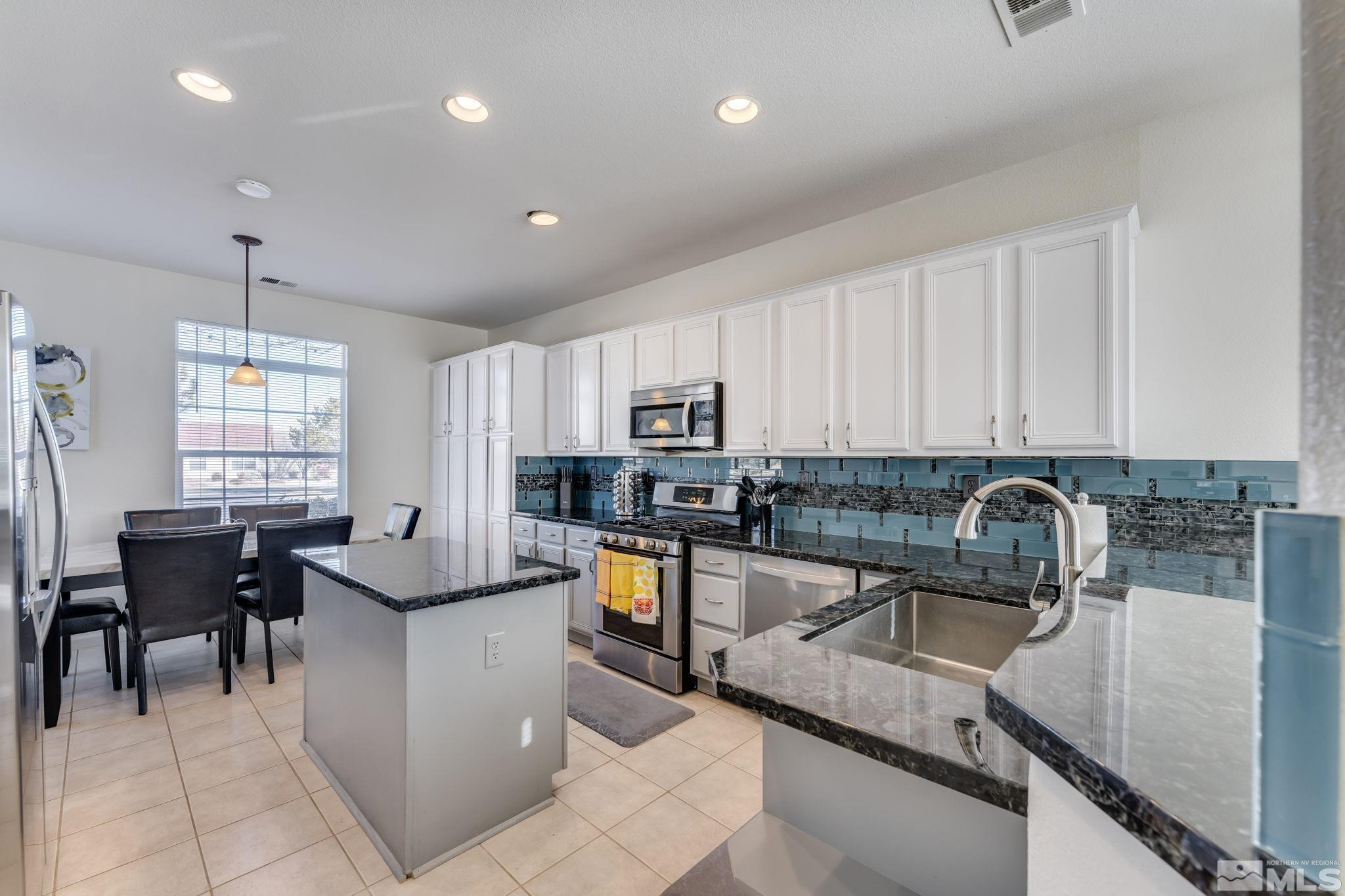1668 Rocky Cove Lane Reno, NV 89521 - Photo 12 of 27 Photo 12