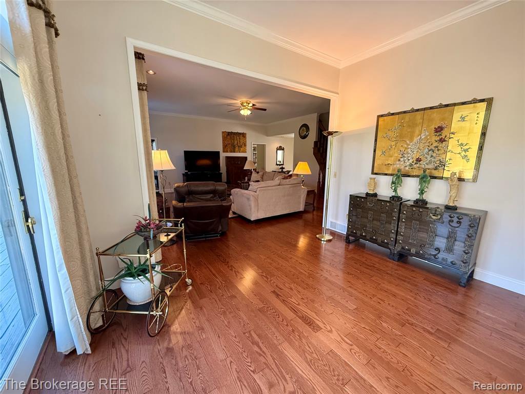 12088 Pinebrook Lane South Lyon, MI 48178 - Photo 10 of 73