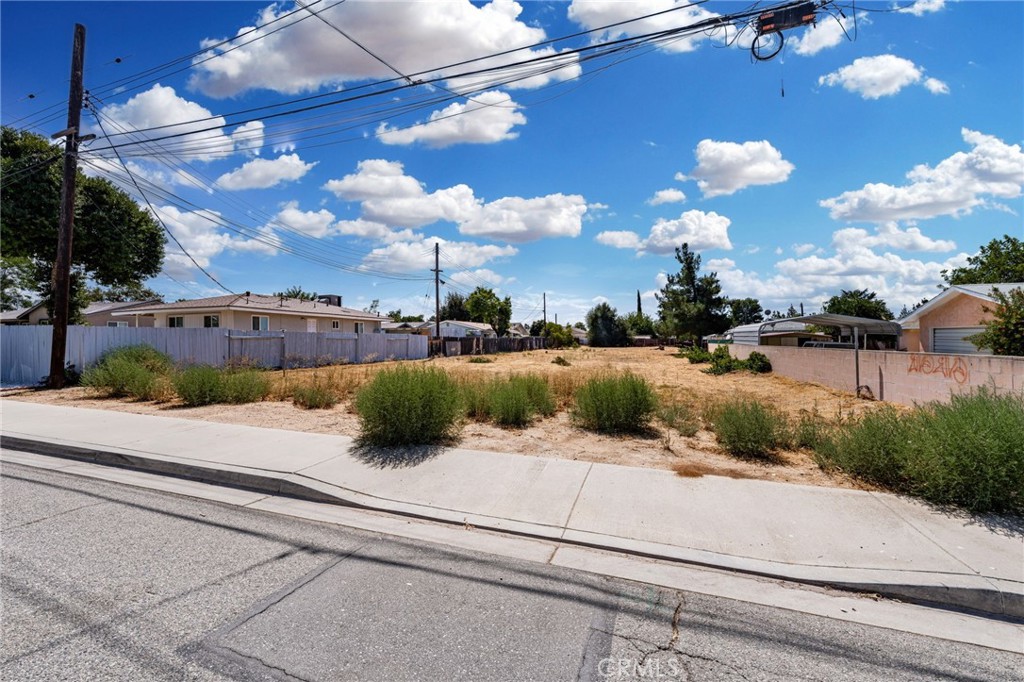 0 Erwin Street Calimesa, CA 92320 - Photo 8 of 8 a view of a terrace