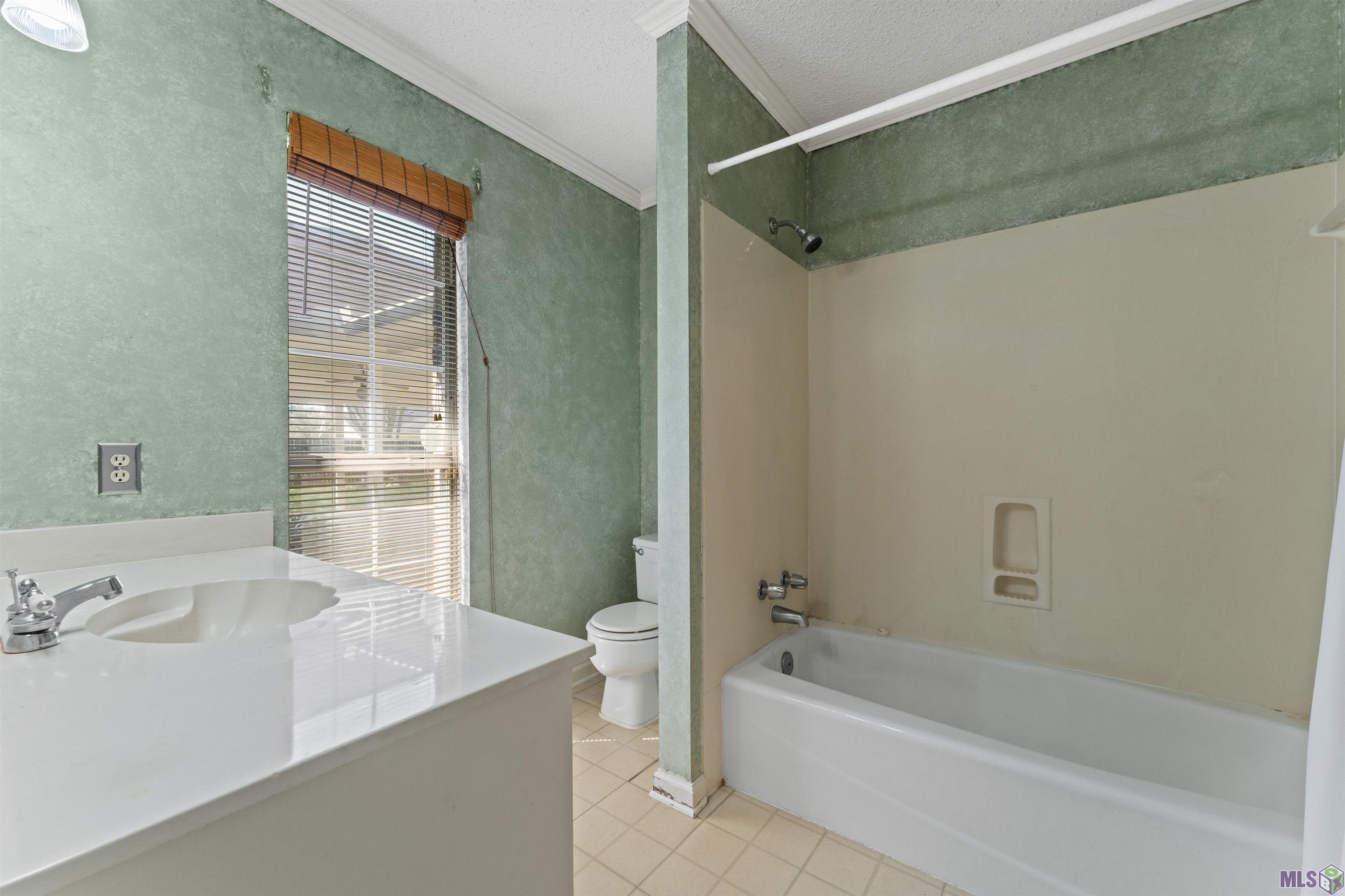 12474 Fairhope Way Baton Rouge, LA 70816 - Photo 12 of 20 Master Bath