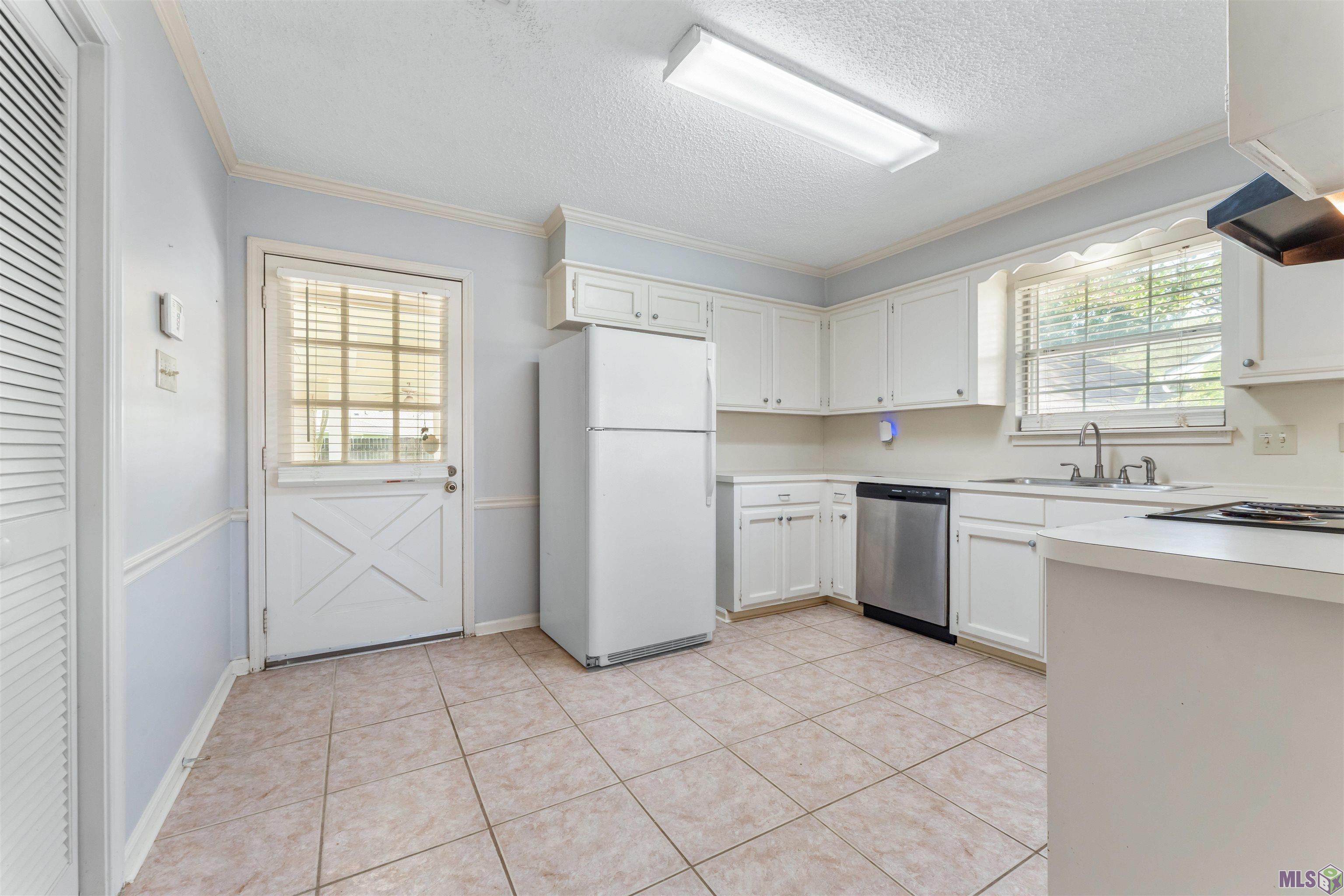 12474 Fairhope Way Baton Rouge, LA 70816 - Photo 8 of 20 Kitchen