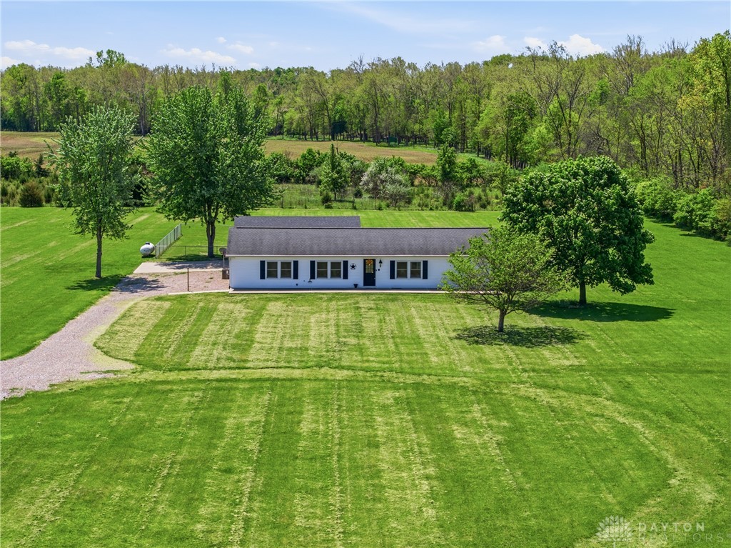 4590 Pyrmont Road Lewisburg, OH 45338 - Photo 5 of 85