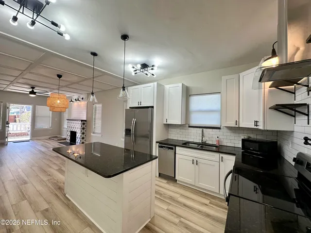 $1,700 | 4635 Attleboro Street, Jacksonville, FL 32205