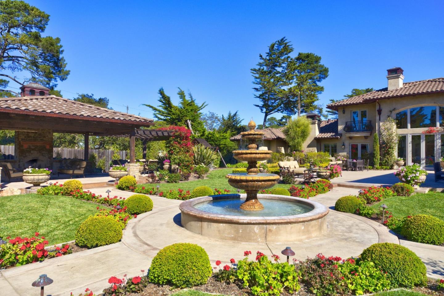 1475 Manor Road Monterey, CA 93940 - Photo 13 of 49 Gallery Image 13