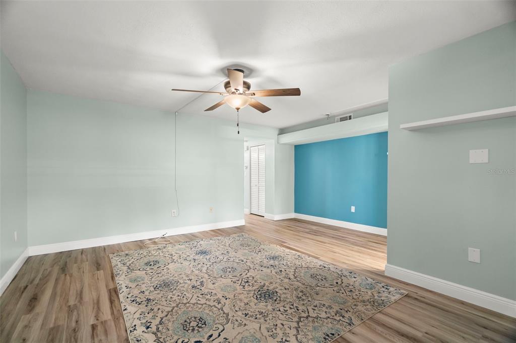 4780 Cove Circle, Unit 205 St. Petersburg, FL 33708 - Photo 7 of 26