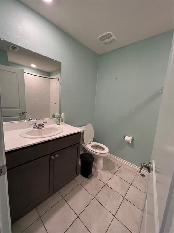 412 Gunsmoke Trail Princeton, TX 75407 - Photo 24 of 28 a bathroom with a sink and a toilet