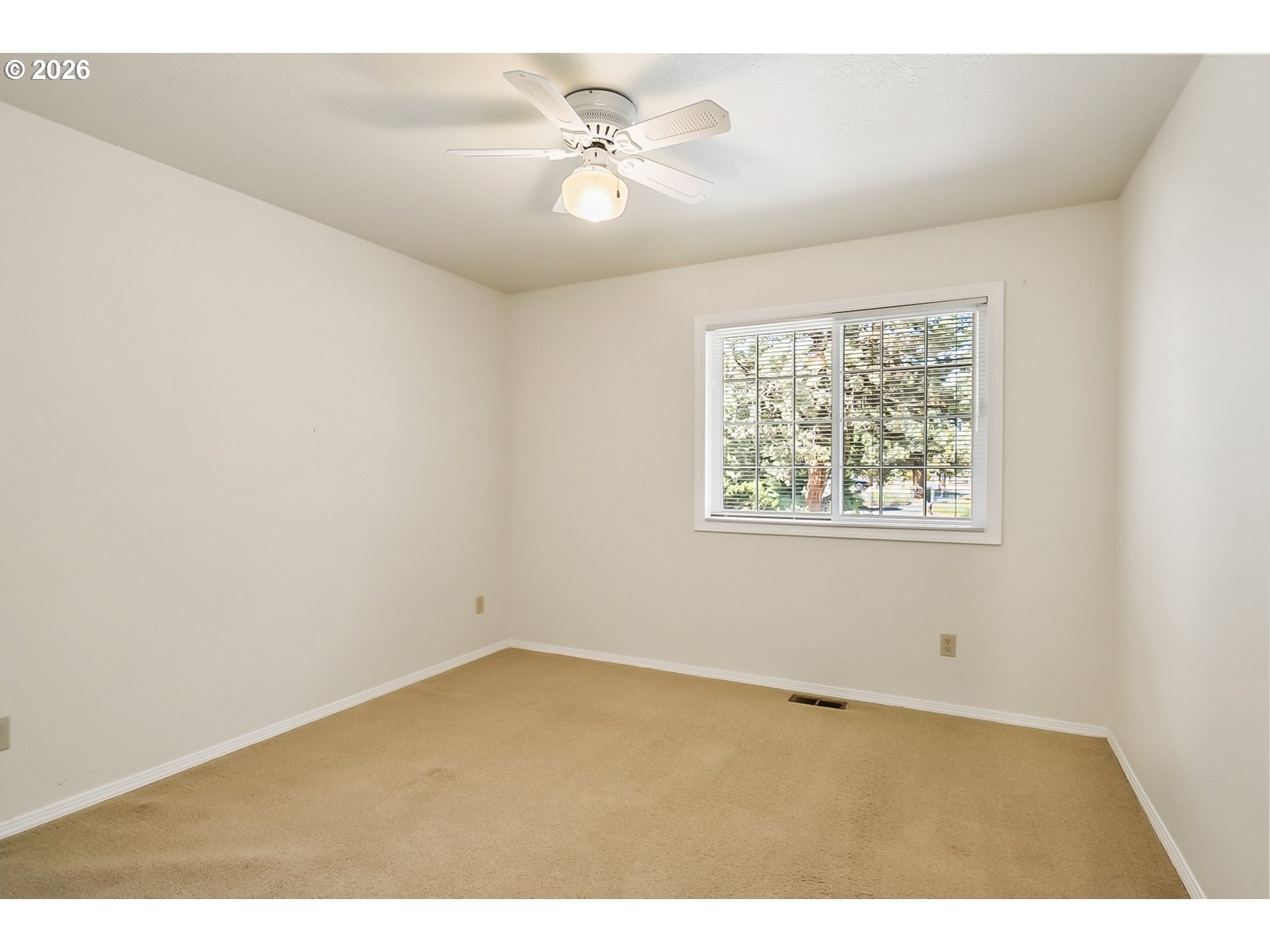 64507 McGrath Road Bend, OR 97701 - Photo 24 of 46 Bedroom
