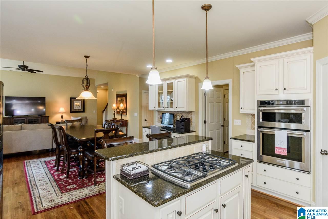 927 Timberline Circle Calera, AL 35040 - Photo 3 of 48