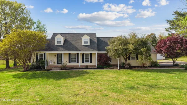 $1,190,000 | 1910 Smoky View Circle, Maryville, TN 37801