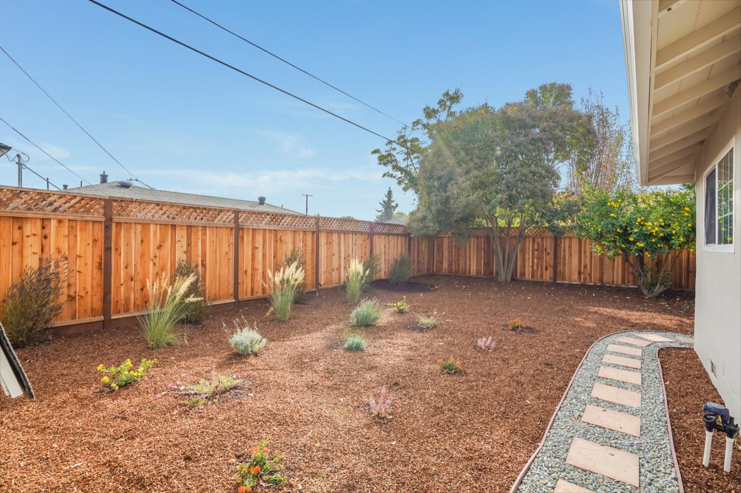 2101 Briarwood Drive Santa Clara, CA 95051 - Photo 33 of 41 a backyard of a house