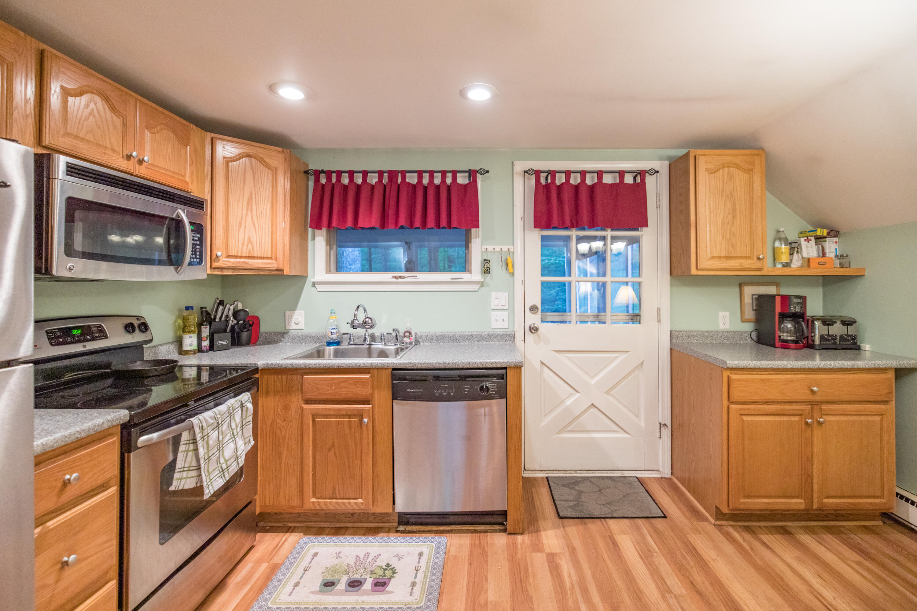 28 North Bay Road Bridgton, ME 04009 - Photo 11 of 41 6I3A2860