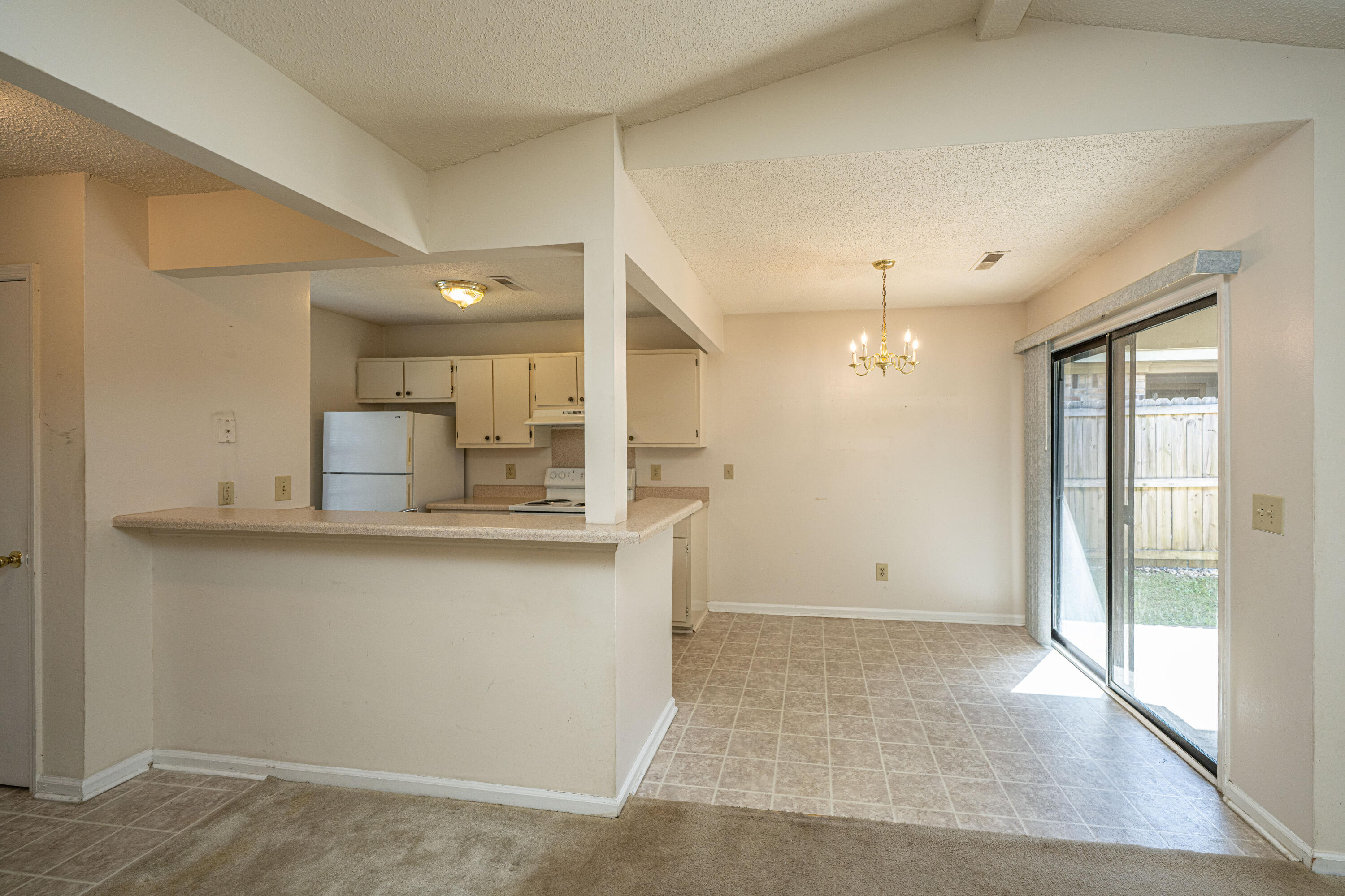 415 Erskine Street, Unit A Ladson, SC 29456 - Photo 5 of 36 415ErskineStUnitA005