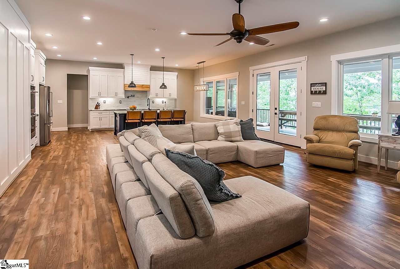 227 Riverlake Road Fair Play, SC 29643 - Photo 2 of 36 Gallery Image 2