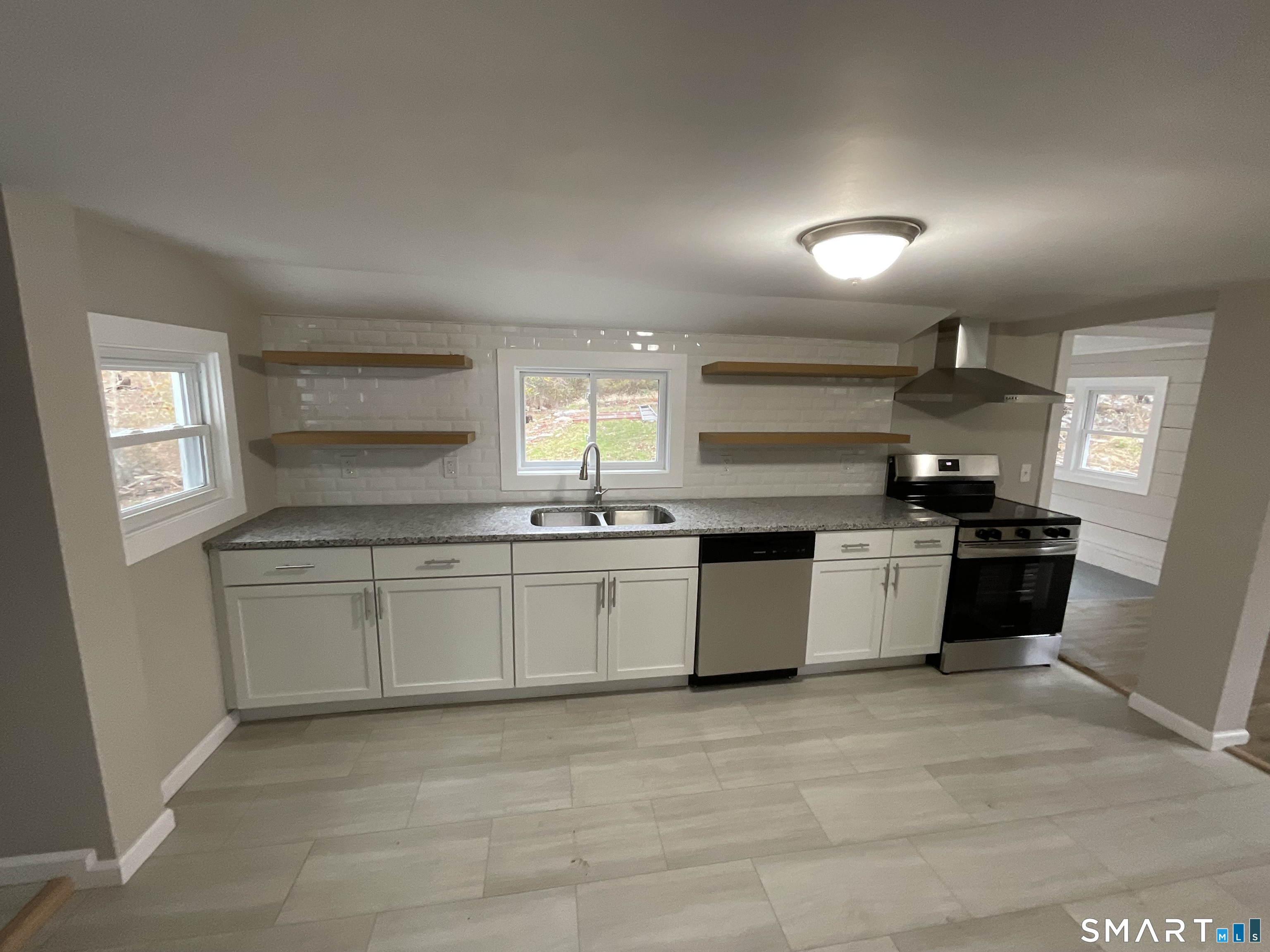 181 Snake Meadow Road Moosup, CT 06354 - Photo 8 of 20