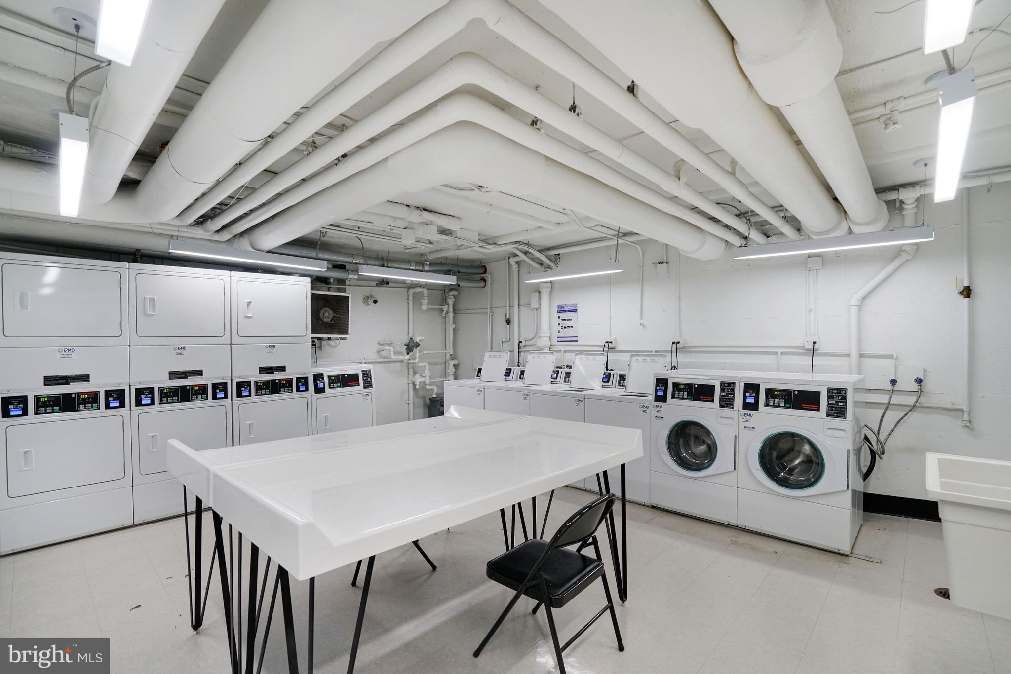 1300 South Arlington Ridge Road, Unit 718 Arlington, VA 22202 - Photo 23 of 41 COMMUNITY LAUNDRY