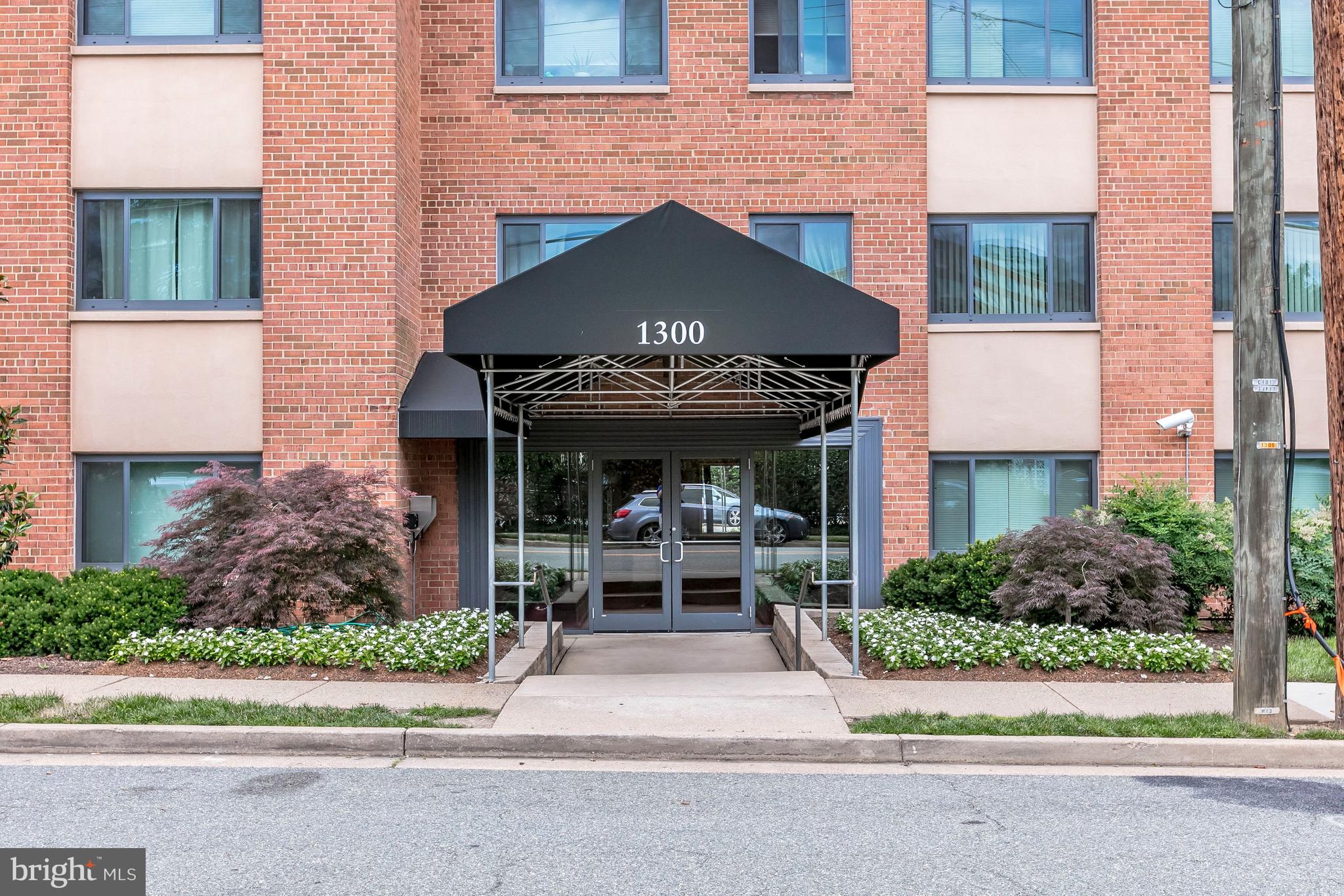 1300 South Arlington Ridge Road, Unit 718 Arlington, VA 22202 - Photo 29 of 41 SECURE FRONT ENTRY