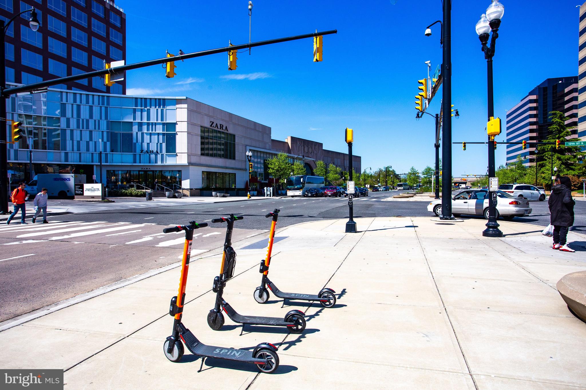 1300 South Arlington Ridge Road, Unit 718 Arlington, VA 22202 - Photo 35 of 41 CONVENIENCE