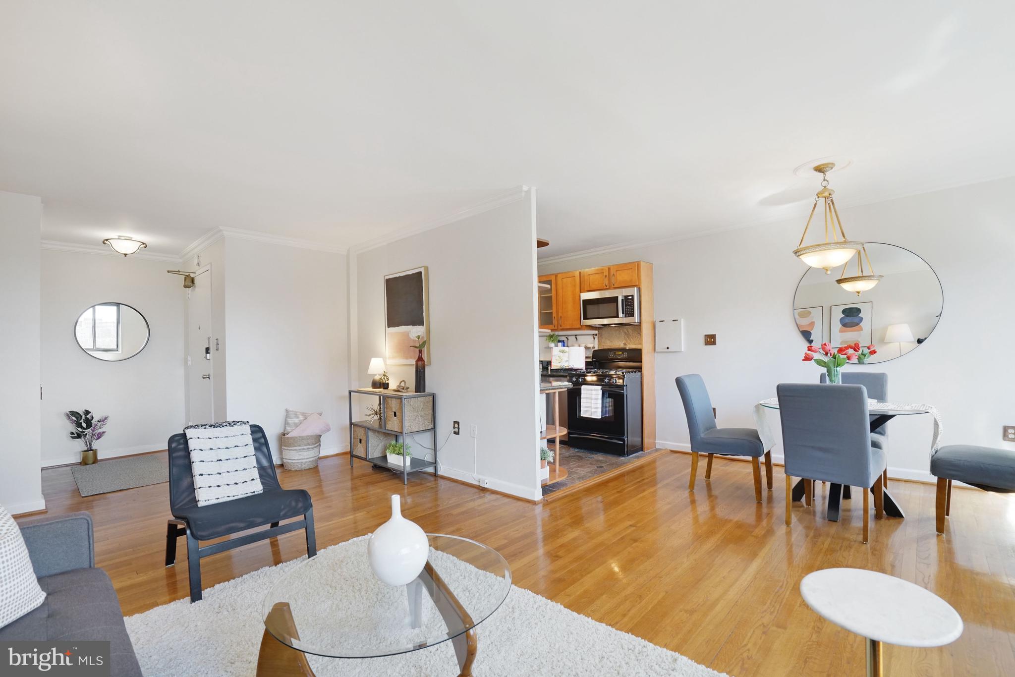 1300 South Arlington Ridge Road, Unit 718 Arlington, VA 22202 - Photo 10 of 41 GREAT SPACE