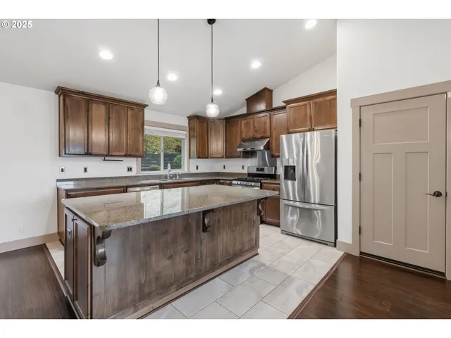 $530,000 | 158 Rolling Hills Avenue Southeast, Salem, OR 97306