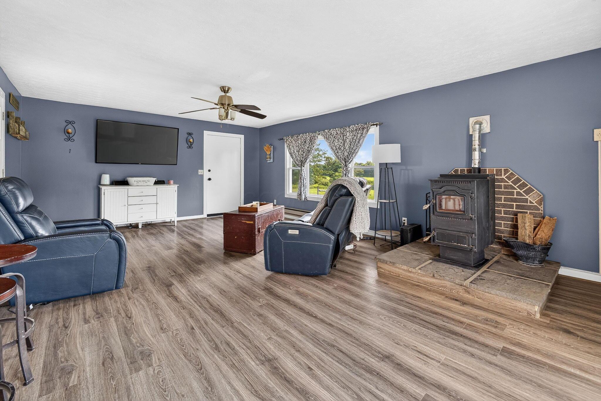 4622 Lock Road Centerburg, OH 43011 - Photo 19 of 66 4622 Lock Rd (Interior)-12