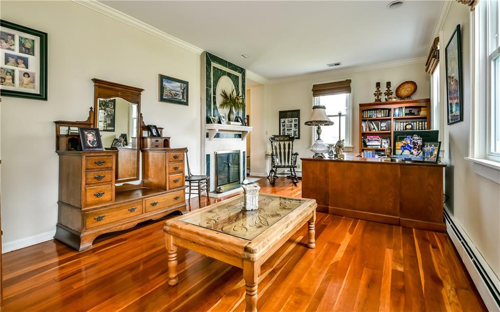 2933 Clearview Road Allison Park, PA 15101 - Photo 4 of 24 Gallery Image 4